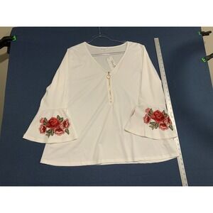 Rosegal Womens 4XL White Floral Embroidered Bell Sleeve V-Neck Ring Zip Blouse